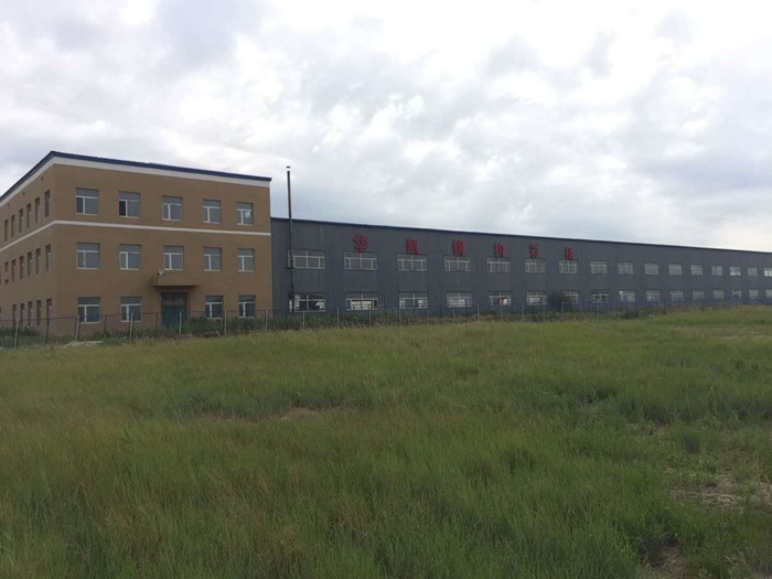 钢结构加工车间外景